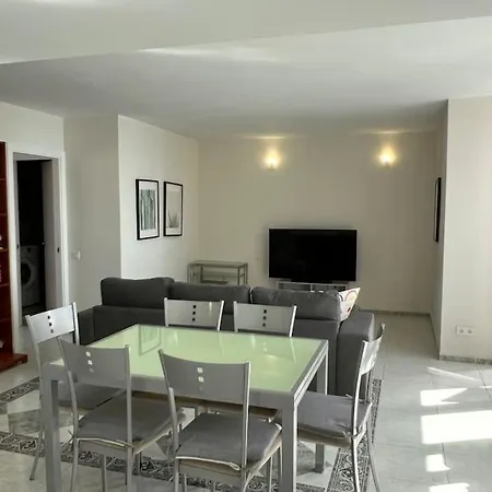 Puerto Y Mar 丰希罗拉